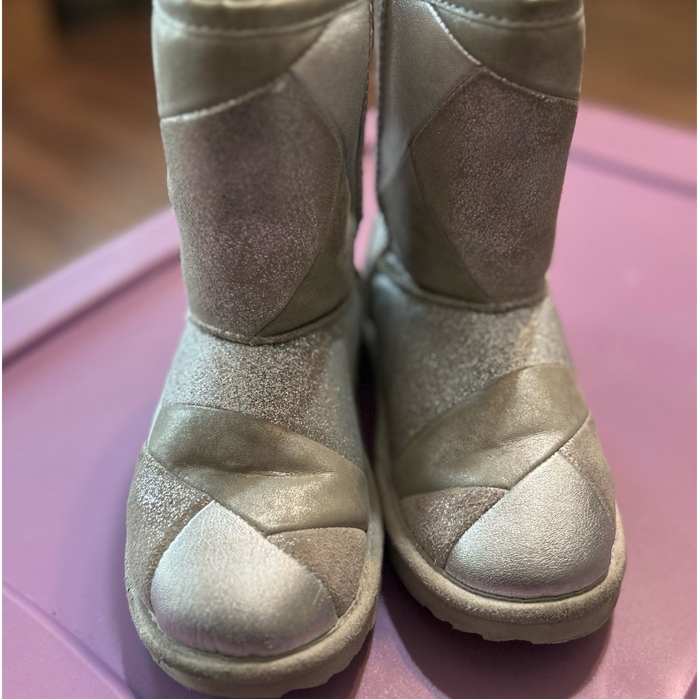 Silver patchwork -UGG KIDS CLASSIC SHORT II PATCHWORK - Picture 2 of 6